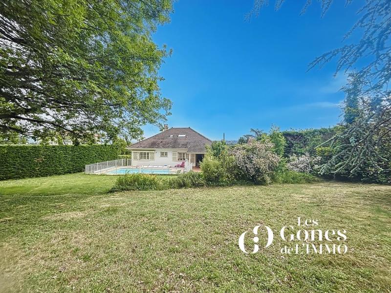 Maison - 160 m² - 6 pièces