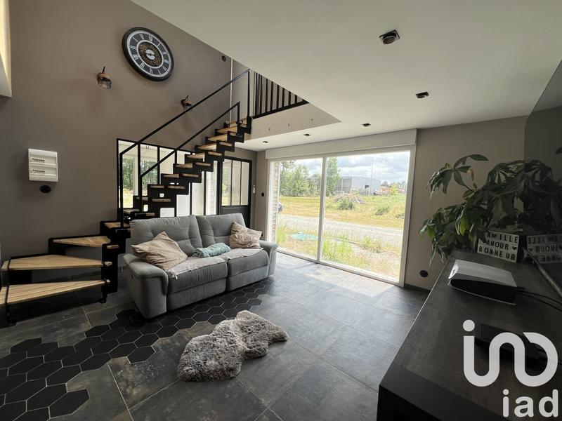 Maison - 360 m² - 9 pièces