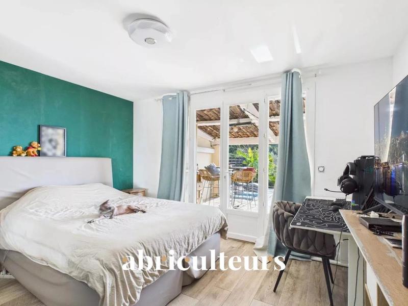 Villa - 227 m² - 7 pièces