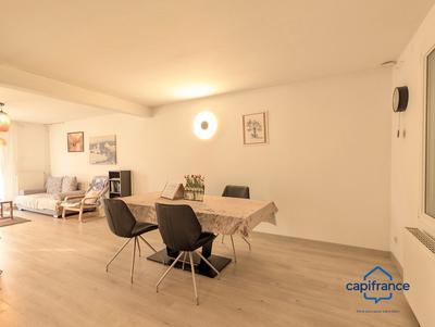 Maison - 92 m² - 4 pièces