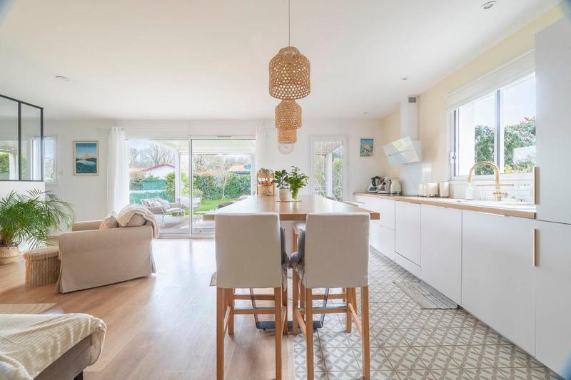 Maison - 100 m² - 4 pièces