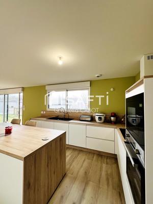 Maison - 120 m² - 6 pièces