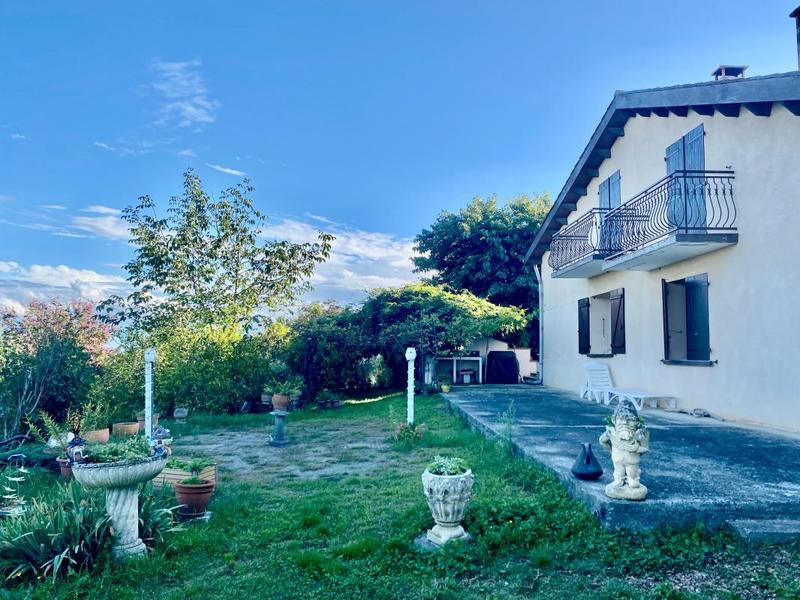 Maison - 209 m² - 6 pièces