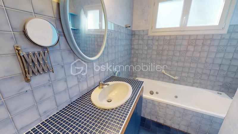 Maison traditionnelle - 115 m² - 6 pièces