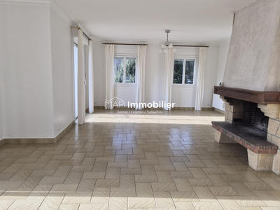 Maison - 160 m² - 8 pièces