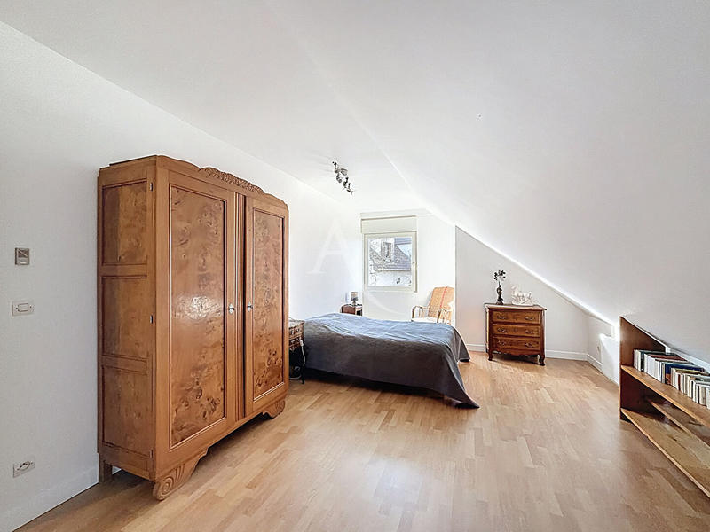 Maison - 150 m² - 7 pièces