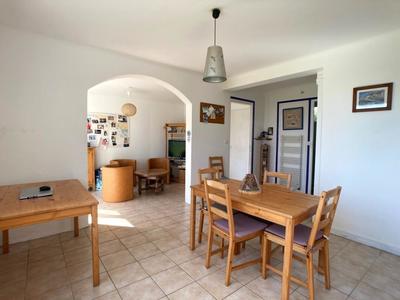 Maison - 102 m² - 6 pièces