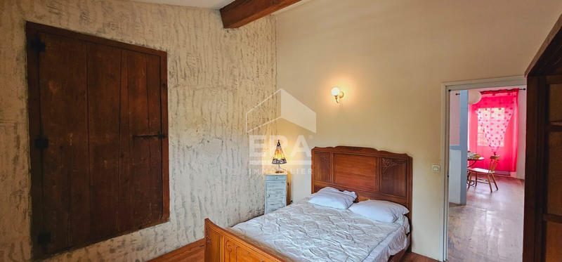 Maison - 368 m² - 15 pièces