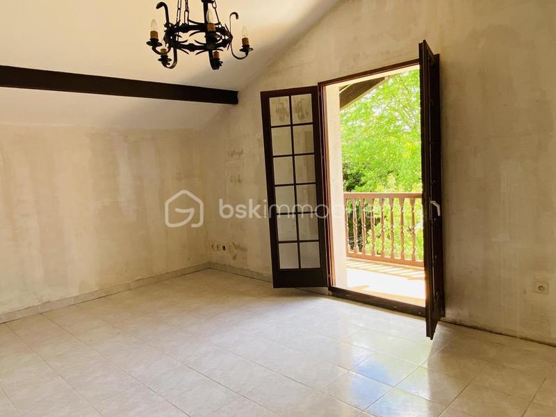Maison - 151 m² - 6 pièces