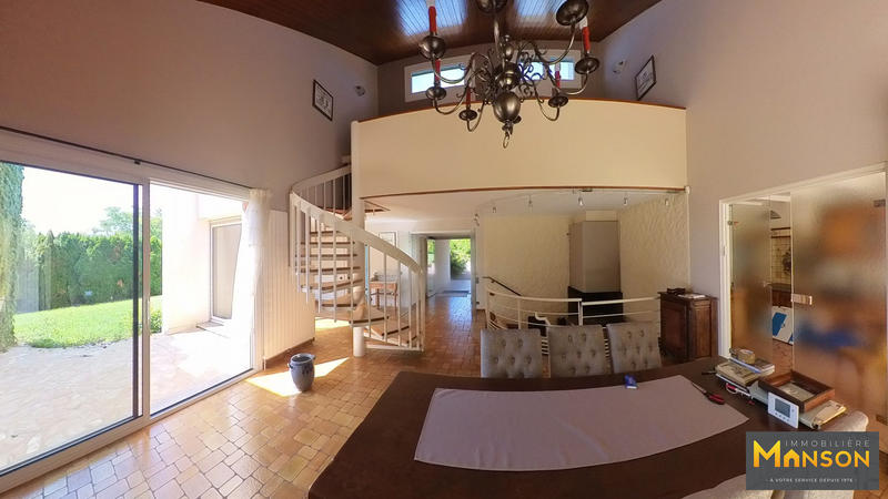 Maison - 150 m² - 6 pièces