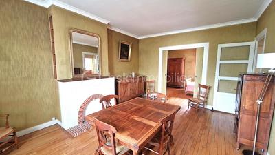 Appartement - 99 m² - 5 pièces