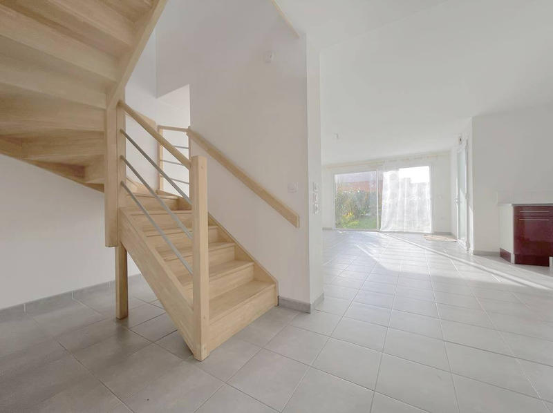 Maison - 97 m² - 5 pièces