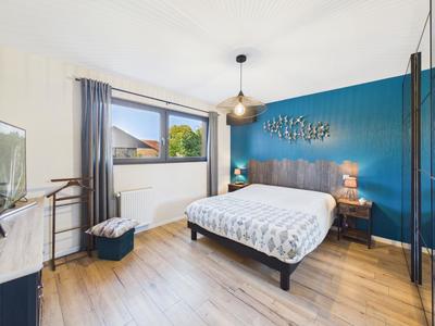 Maison - 202 m² - 6 pièces