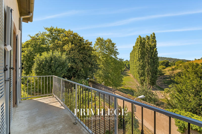 Duplex - 164 m² - 5 pièces