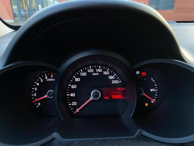 Kia Picanto Motion 1.0l 69cv Radars Ar/Radio/Vitres Av Electriques/Centralisation