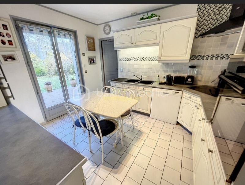 Maison - 148 m² - 8 pièces