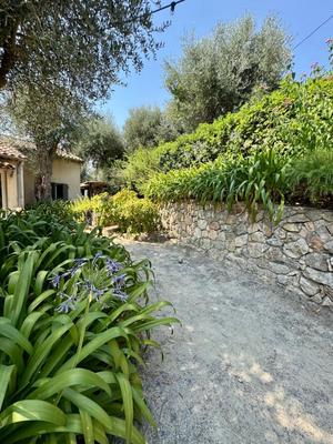 Maison - 210 m² - 7 pièces