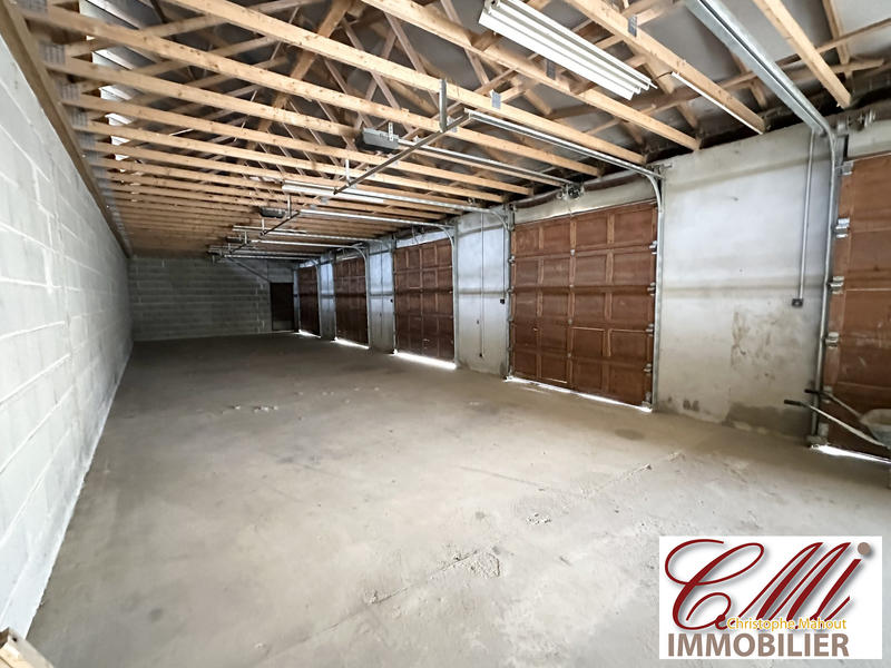 Maison - 215 m² - 7 pièces