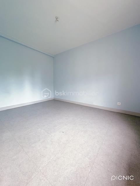 Immeuble - 145 m² - 10 pièces