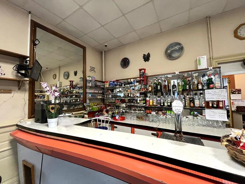 Immeuble - 270 m² - 10 pièces