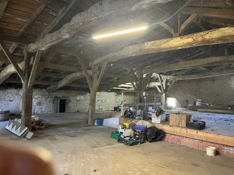 Propriété - 130 m² - 4 pièces