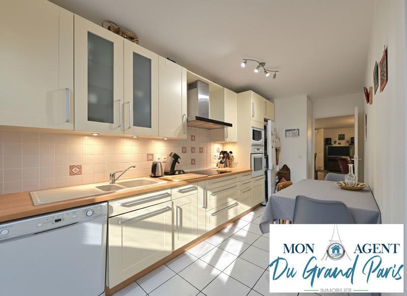 Appartement - 100 m² - 5 pièces