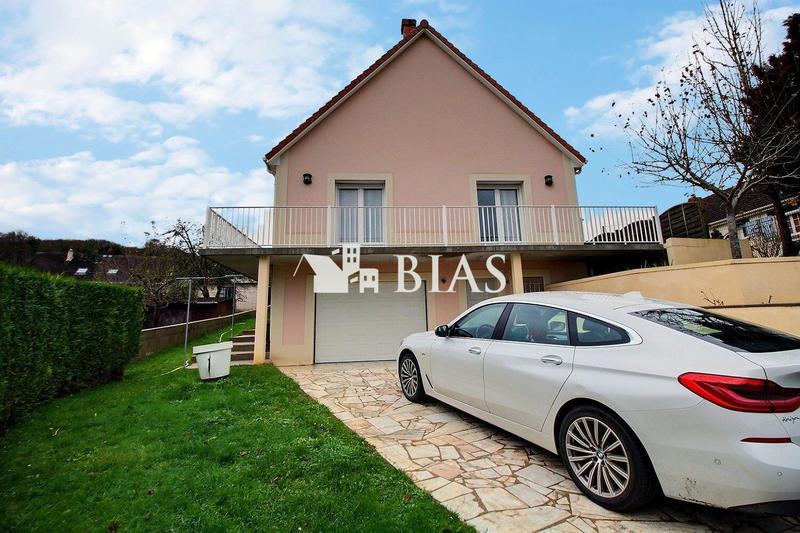 Maison - 146 m² - 7 pièces