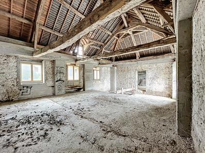Maison ancienne - 250 m² - 6 pièces
