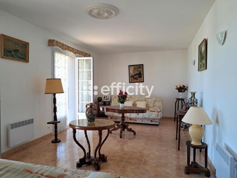 Maison - 180 m² - 7 pièces