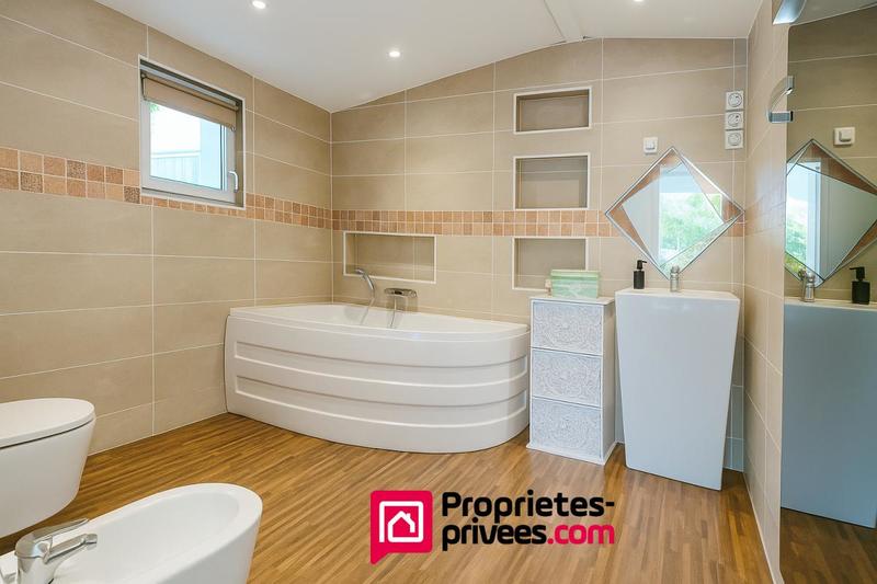 Maison - 80 m² - 4 pièces