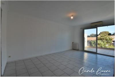 Maison - 99 m² - 4 pièces