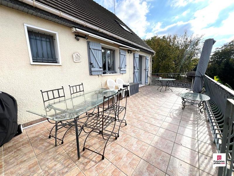 Maison - 96 m² - 5 pièces