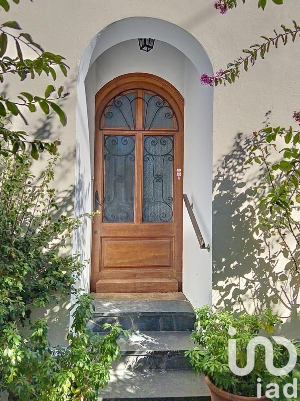 Maison de ville - 239 m² - 10 pièces