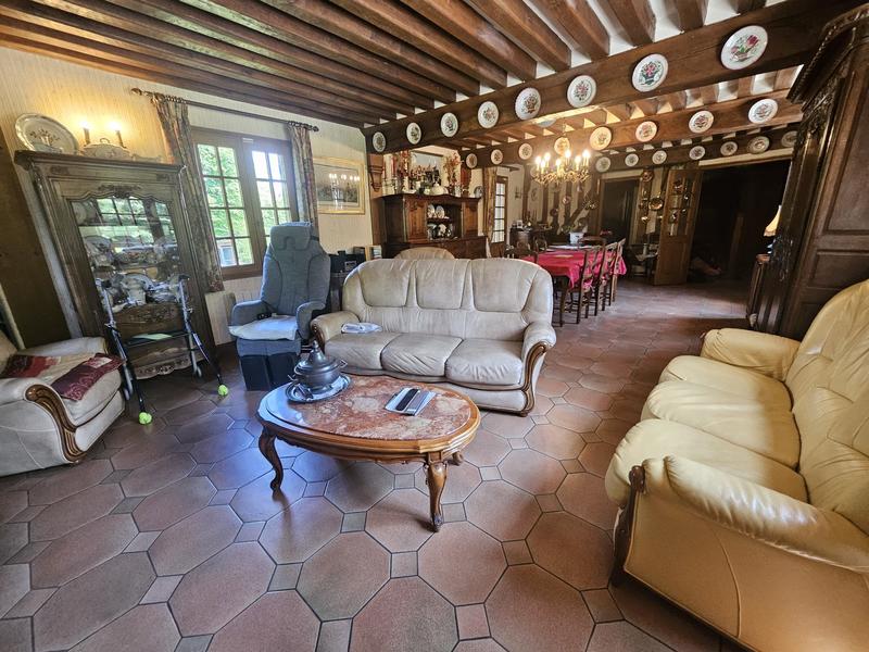 Maison traditionnelle - 176 m² - 7 pièces