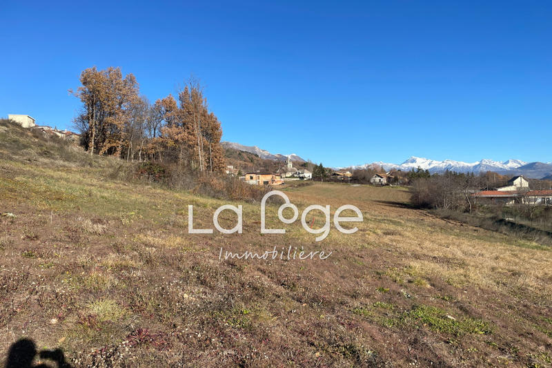 Terrain - 738 m²