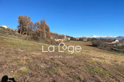 Terrain - 738 m²