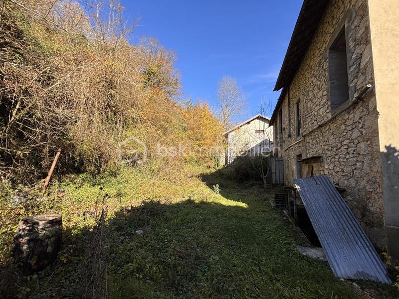 Corps de ferme - 64 m² - 3 pièces