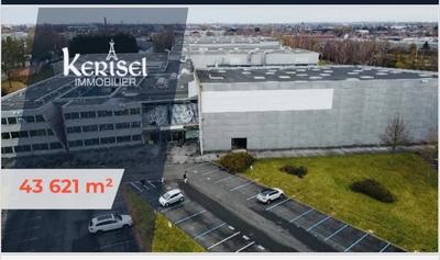 Entrepôt - 43 621 m²