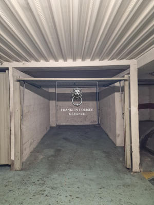 Parking / Garage - 12 m²