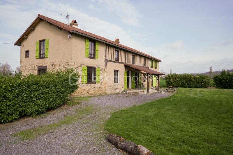 Ferme - 300 m² - 9 pièces