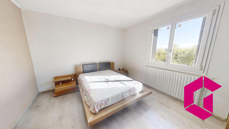 Villa - 171 m² - 10 pièces