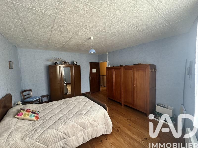 Maison - 200 m² - 8 pièces