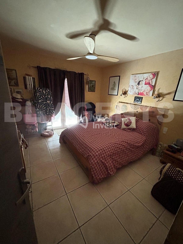 Villa - 250 m² - 8 pièces