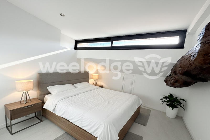 Appartement - 81 m² - 5 pièces