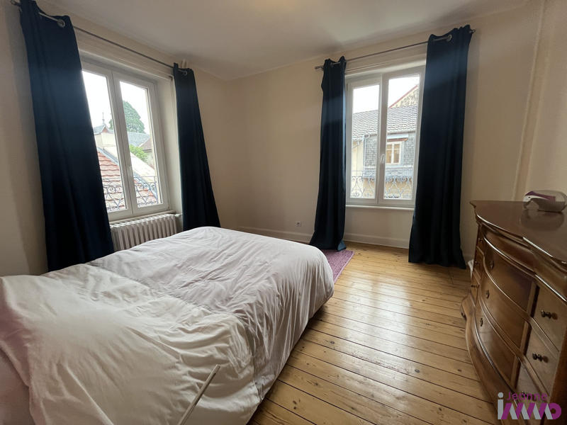 Maison - 200 m² - 8 pièces