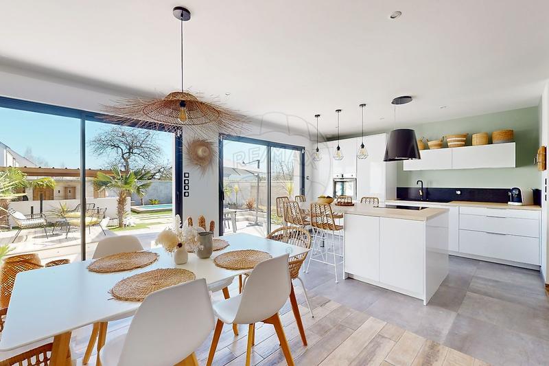 Maison - 126 m² - 6 pièces