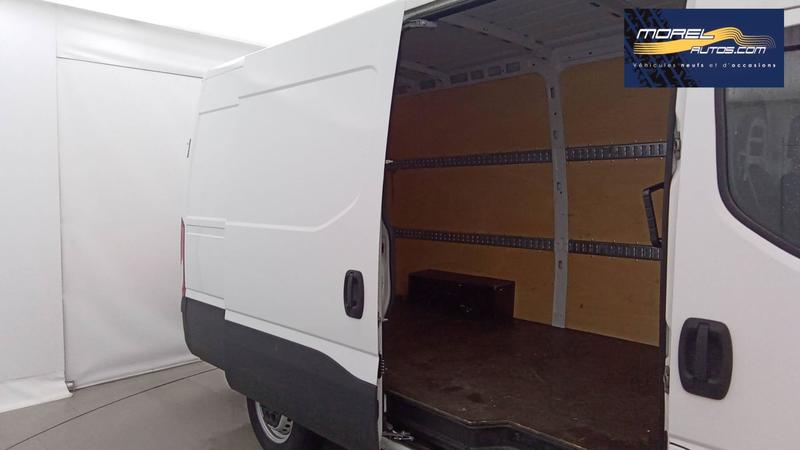 Iveco Daily Fourgon Fgn 35 s 15 V12 H2 Quad-Leaf Bvm6