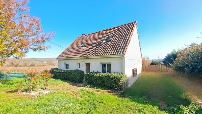 Maison - 101 m² - 5 pièces