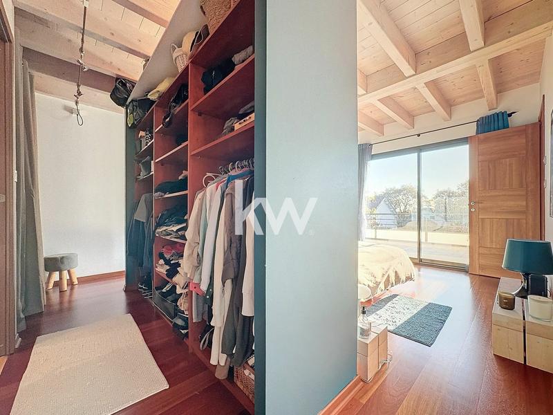 Maison - 307 m² - 6 pièces