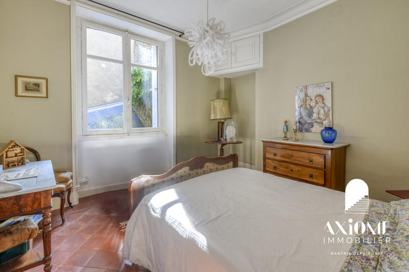 Appartement - 140 m² - 5 pièces